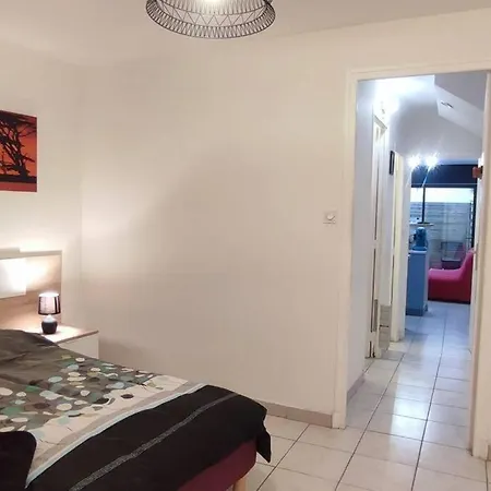 Appartamento Au Cœur De à 2 Mins De La Gare